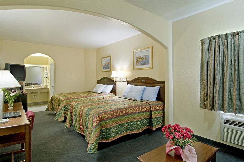 Americas Best Value Inn-Бейтаун Стая снимка
