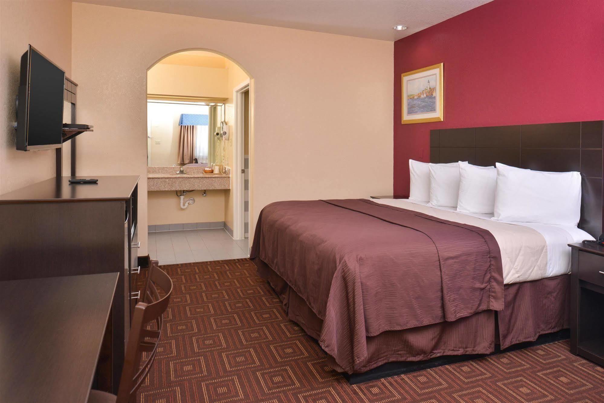 Americas Best Value Inn-Бейтаун Екстериор снимка